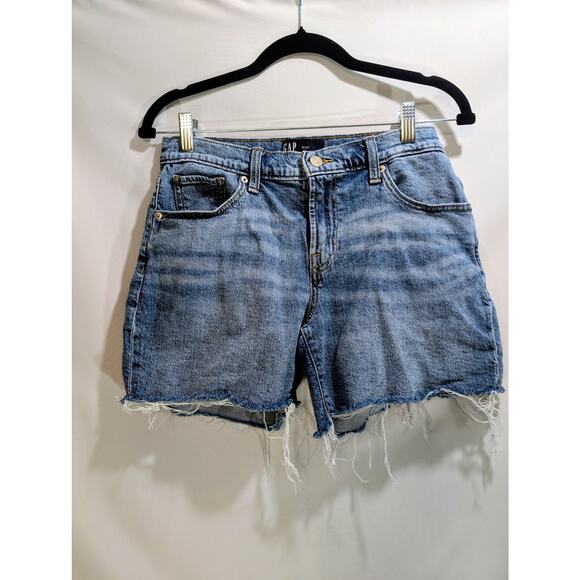 GAP Denim 5” Cutoff Shorts Light Distressed Wash Size 4/27 NWOT - Picture 1 of 7